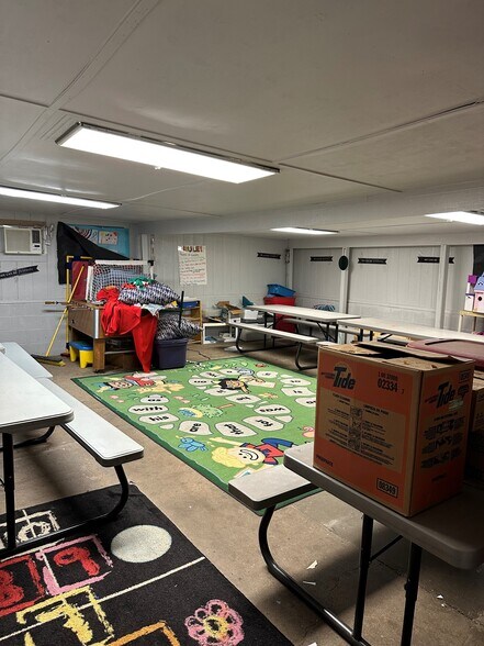 More Photos Of 1005 Austin St, Midland Storefront For Sale