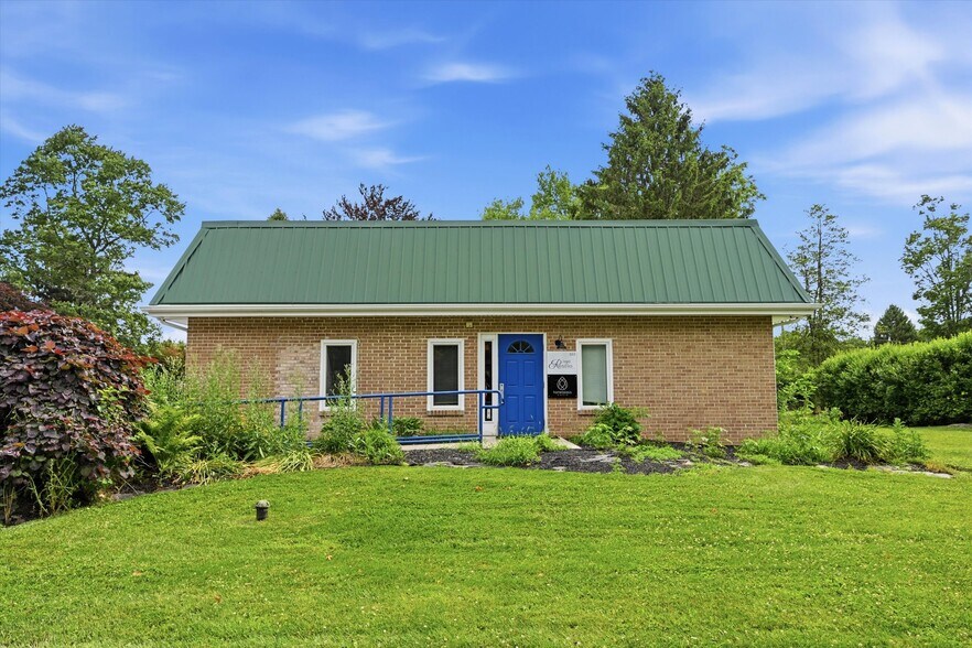 More Photos Of 103 Garris Rd, Downingtown Medical For Sale