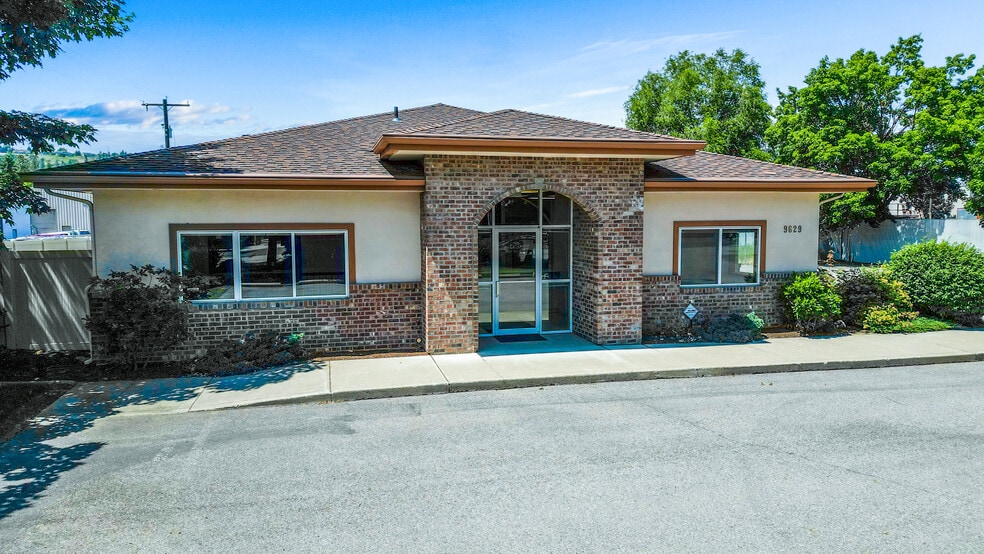 More Photos Of 9629 N Colfax Rd, Spokane Office For Sale