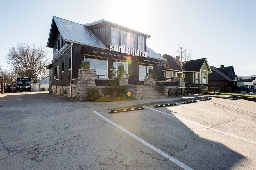 More Photos Of 2206 8th Ave S, Nashville General Retail For Sale