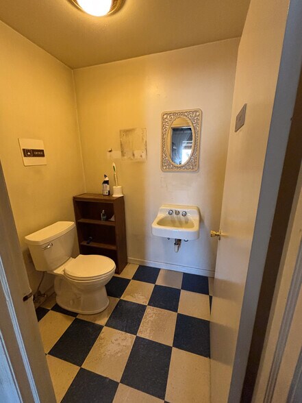 More Photos Of 5875 W US Highway 421, Wilkesboro Warehouse For Lease