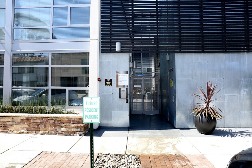 More Photos Of 2015 Hancock St, San Diego Apartments For Sale