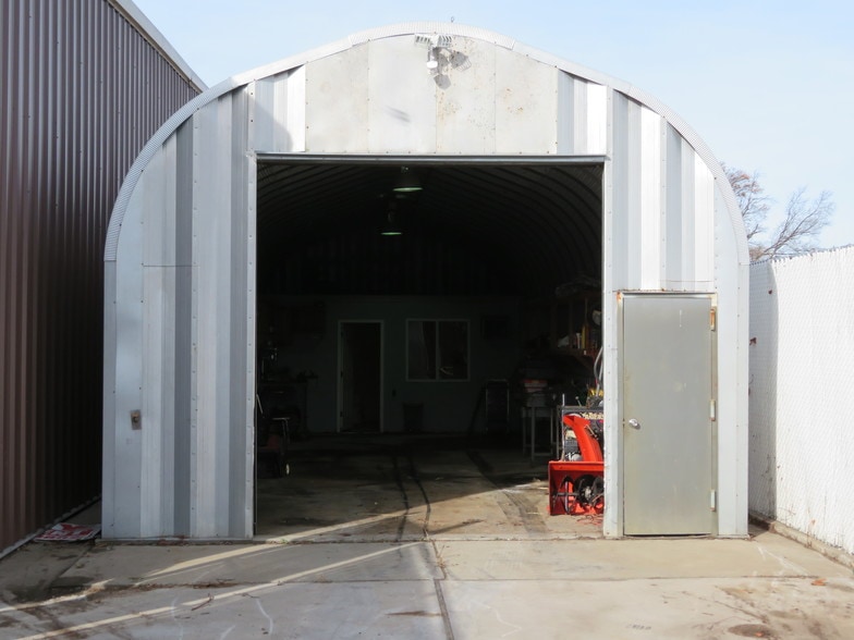 More Photos Of 141 Industrial Loop, Staten Island Warehouse For Sale