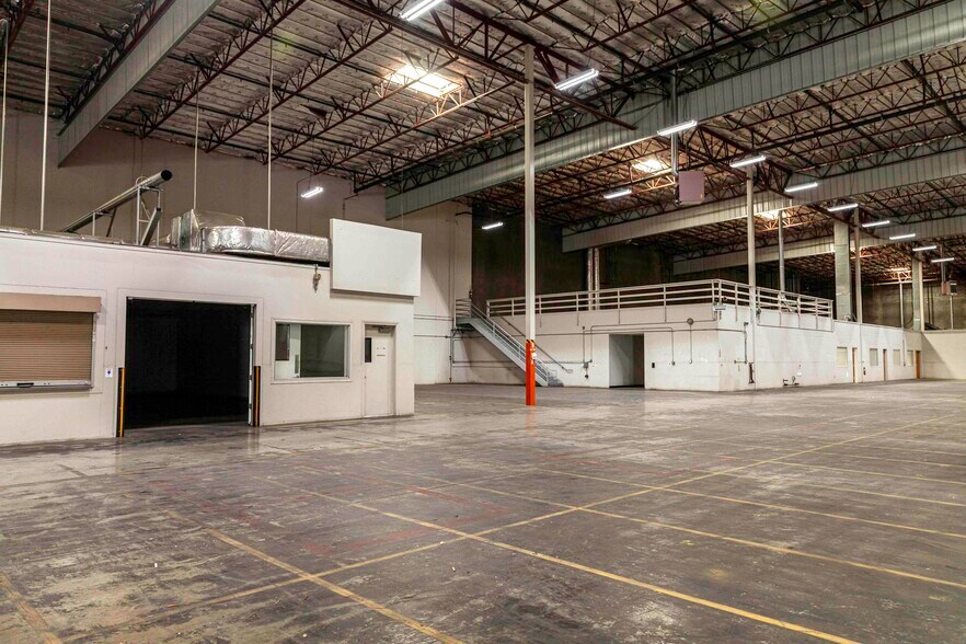 More Photos Of 600 S McClure Rd, Modesto Warehouse For Lease
