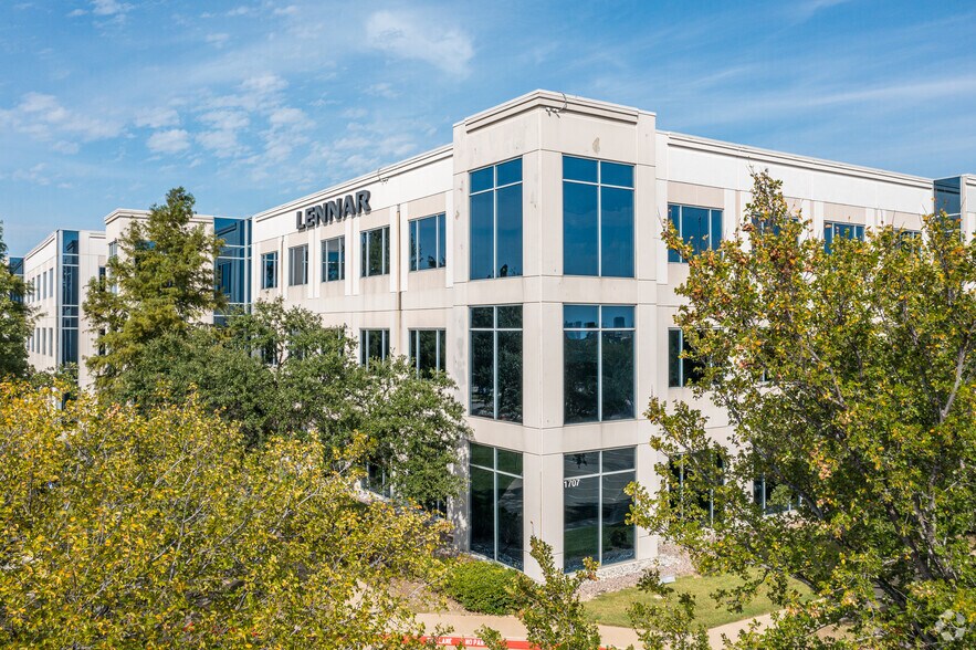 More Photos Of 1707 Market Place Blvd, Irving Office For Lease