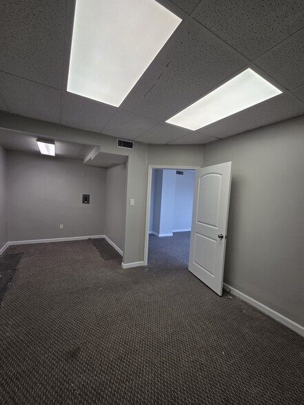 More Photos Of 8400 Bustleton Ave, Philadelphia Medical For Lease