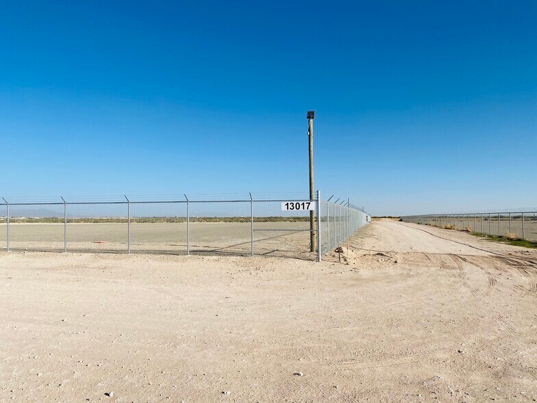 More Photos Of 13019 Pellicano Drive, El Paso Land For Lease