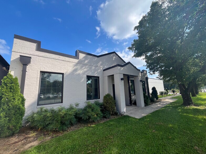 More Photos Of 1109 E Ozark Ave, Gastonia Warehouse For Lease