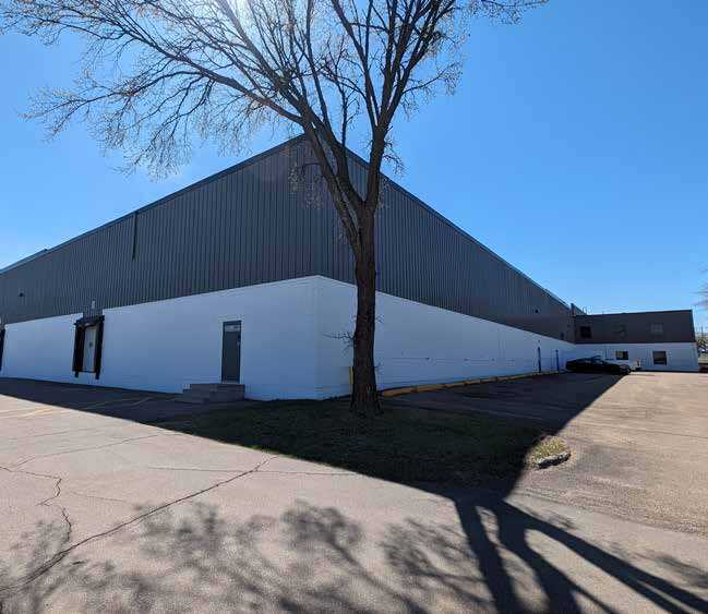 More Photos Of 15303-15311 128 Av NW, Edmonton Warehouse For Lease