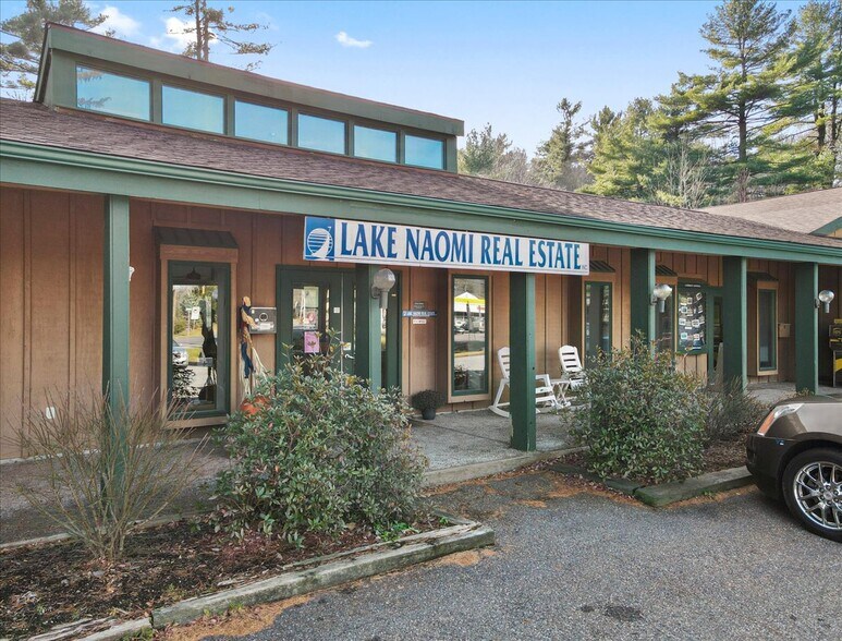More Photos Of 1904 PA-940, Pocono Pines General Retail For Sale