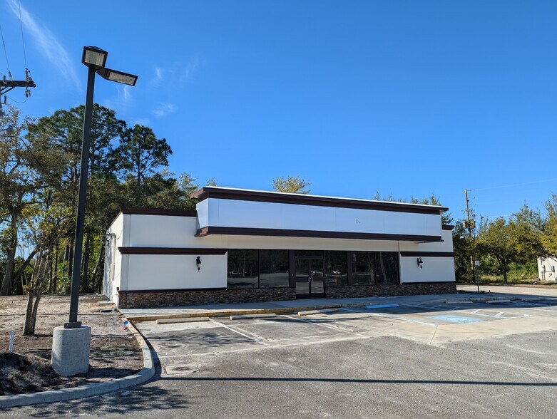 Primary Photo Of 8801 20th St, Vero Beach Convenience Store For Lease