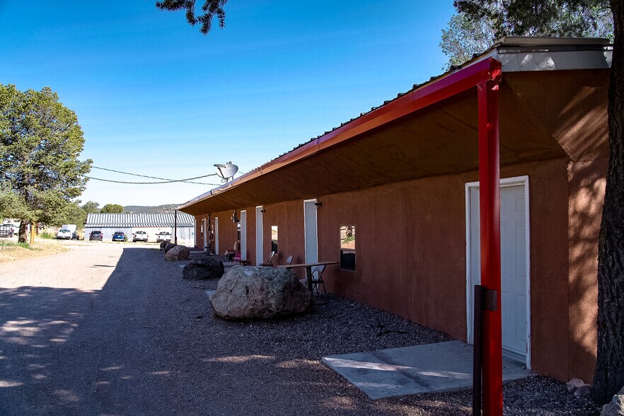 More Photos Of 1 Highway 60, Datil Service Station For Sale