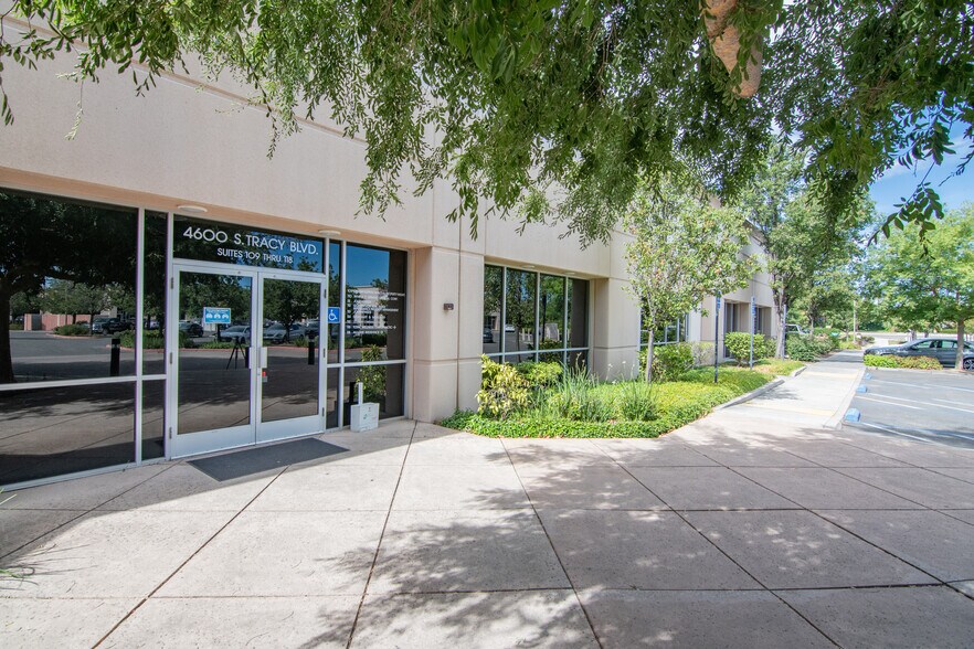 More Photos Of 4600 S Tracy Blvd, Tracy Medical For Sale