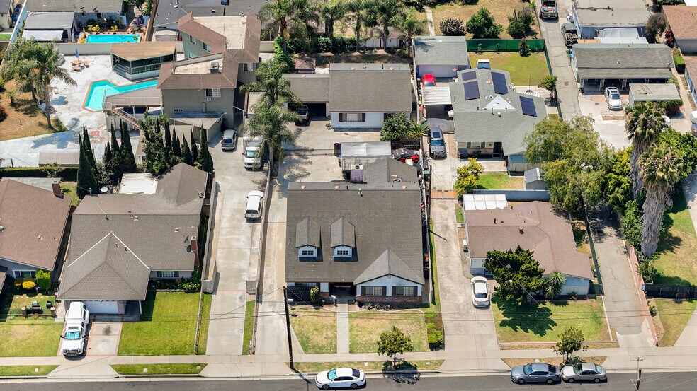 More Photos Of 8118 Alameda St, Downey Apartments For Sale
