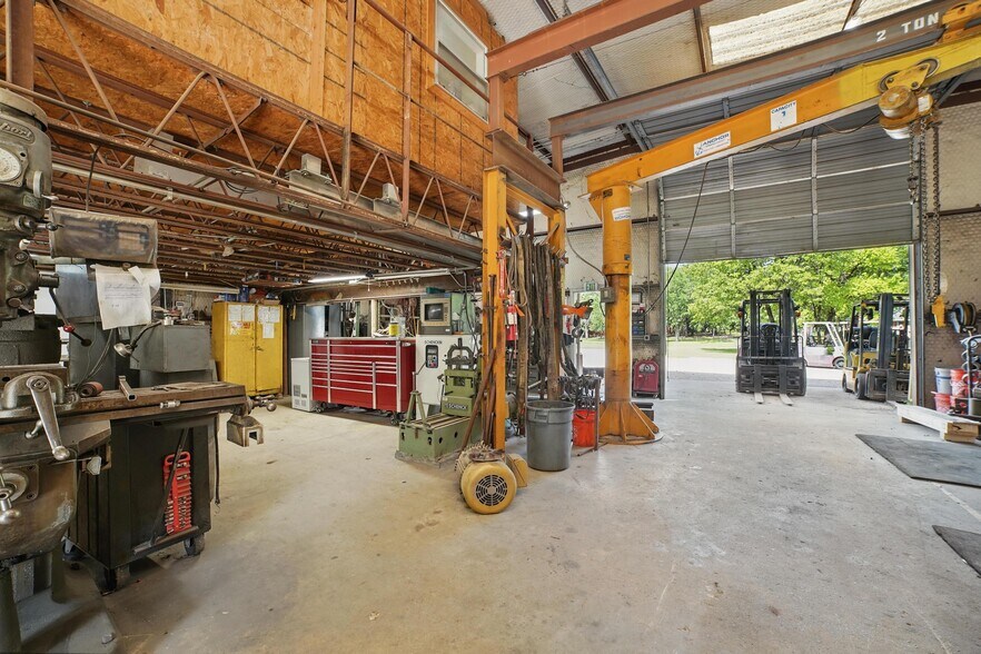 More Photos Of , Seagoville Flex For Sale