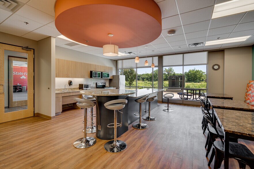 More Photos Of 9000 Quantrelle Ave NE, Otsego Office For Lease