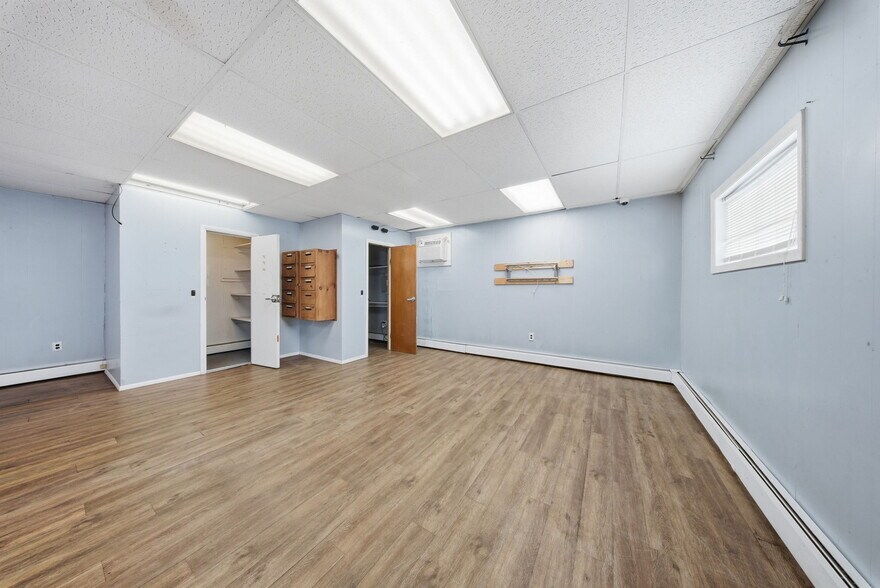 More Photos Of 29 Church St, Port Jervis Flex For Sale