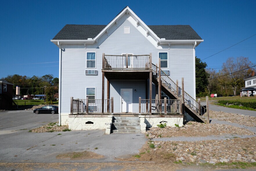 More Photos Of , Tazewell Multifamily For Sale