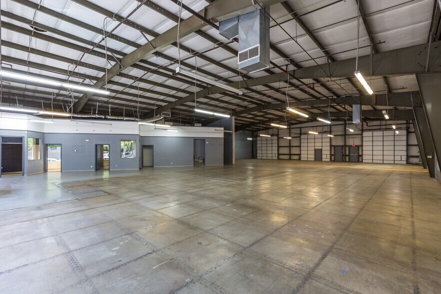 More Photos Of 1705-1715 I St, Sacramento General Retail For Lease