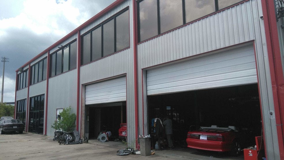 More Photos Of 15455 Kuykendahl Rd, Houston Auto Dealership For Sale