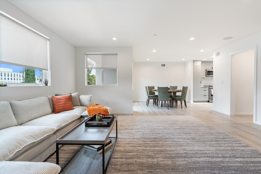 More Photos Of 1035 N Serrano Ave, Los Angeles Apartments For Sale