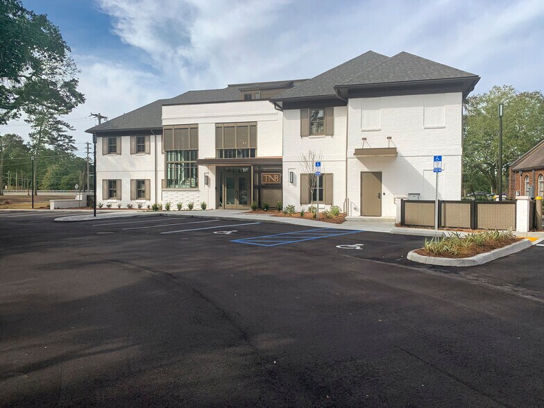 More Photos Of 1300 Metropolitan Blvd, Tallahassee Office For Lease