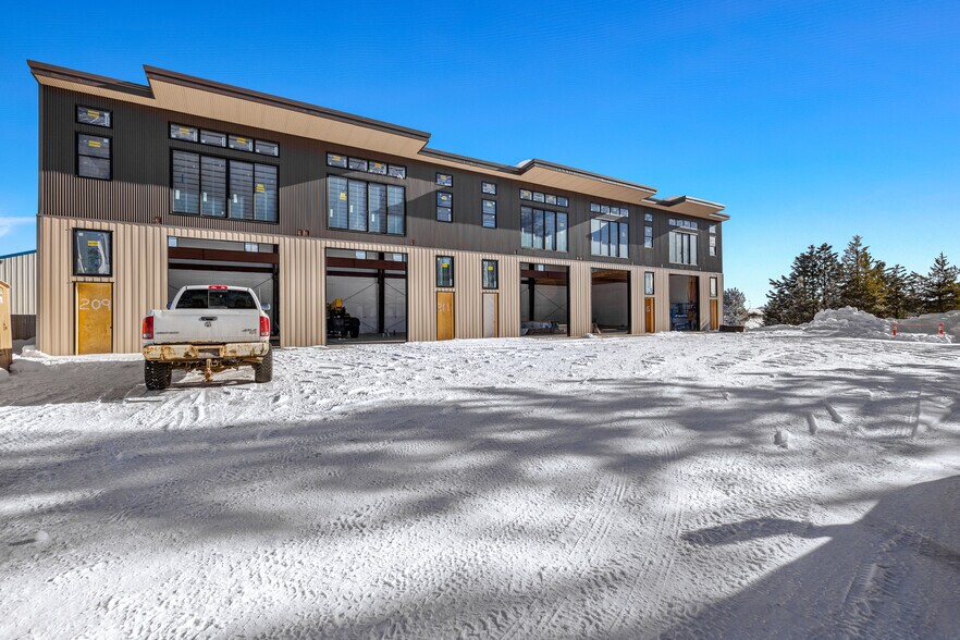 More Photos Of 215 Simmons St, Mccall Industrial For Sale