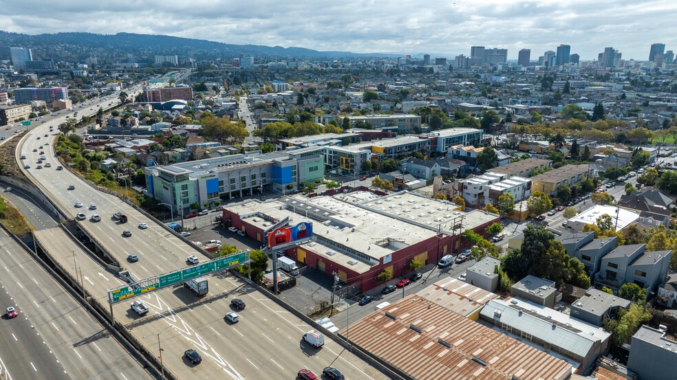 More Photos Of 3421 Hollis St, Oakland Warehouse For Sale