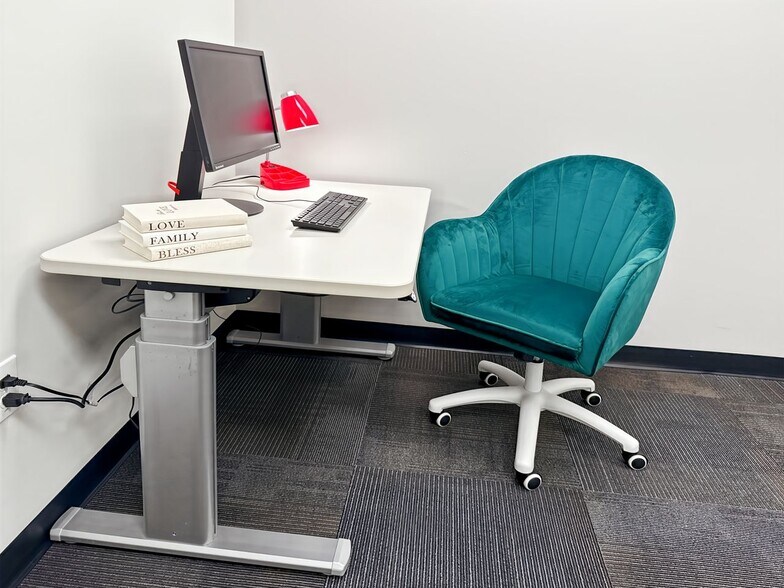 More Photos Of 5225 Tech Data Dr, Clearwater Coworking Space