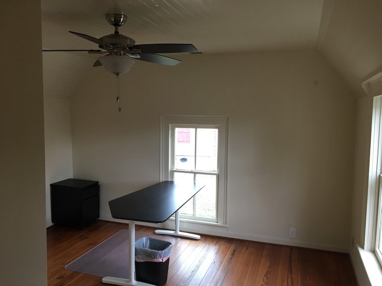 More Photos Of 407 Atlanta St SE, Marietta Office Residential For Sale