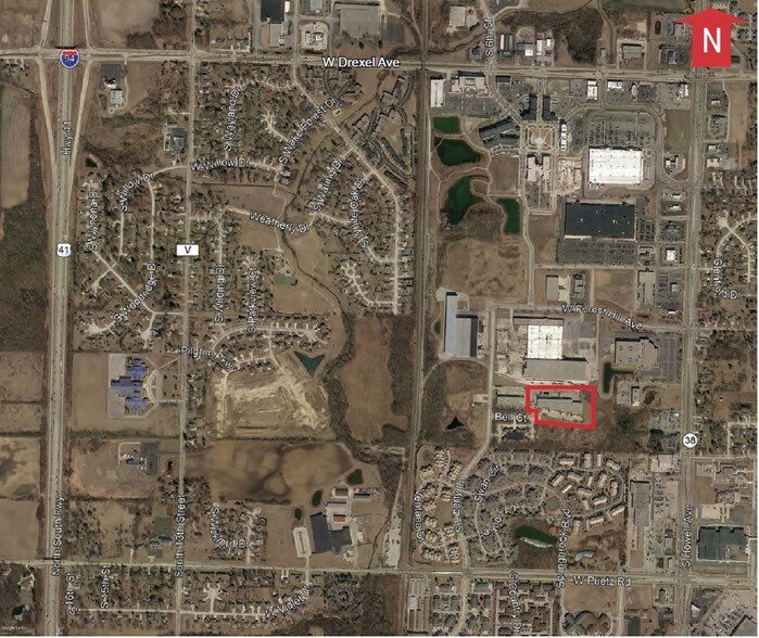 More Photos Of 400 W Bell Ct, Oak Creek Service For Lease