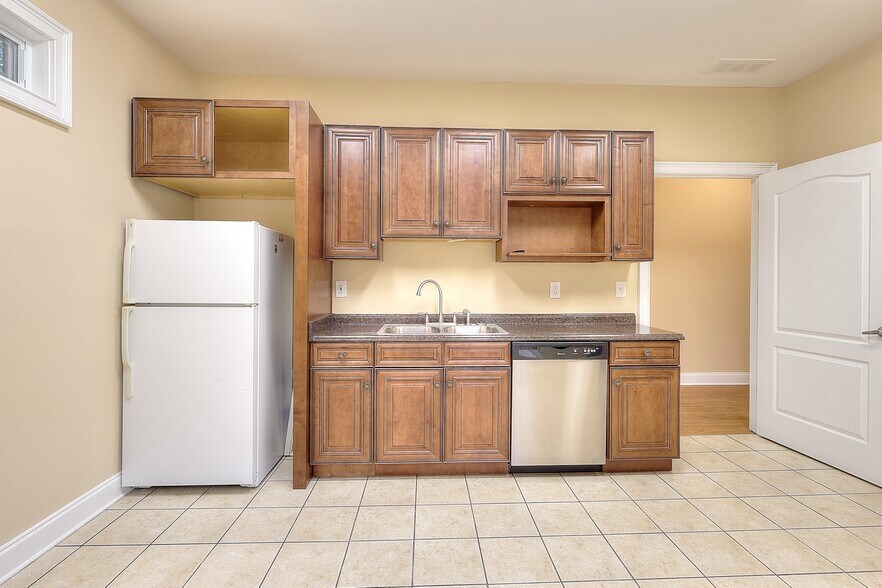 More Photos Of 2795 Main St, Snellville Medical For Lease
