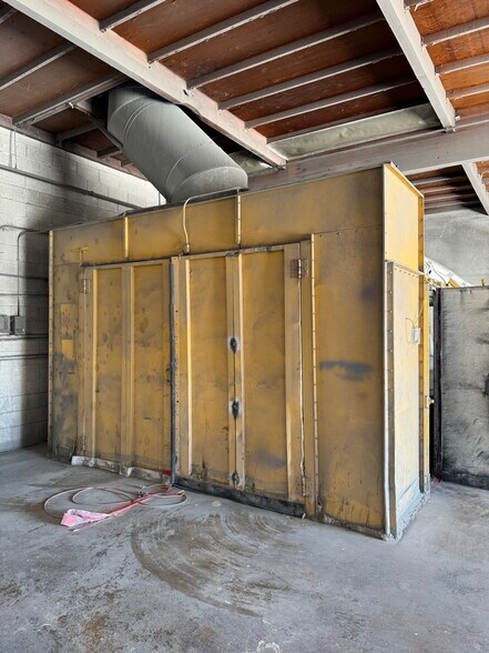 More Photos Of 11746 Washington Blvd, Whittier Auto Repair For Lease