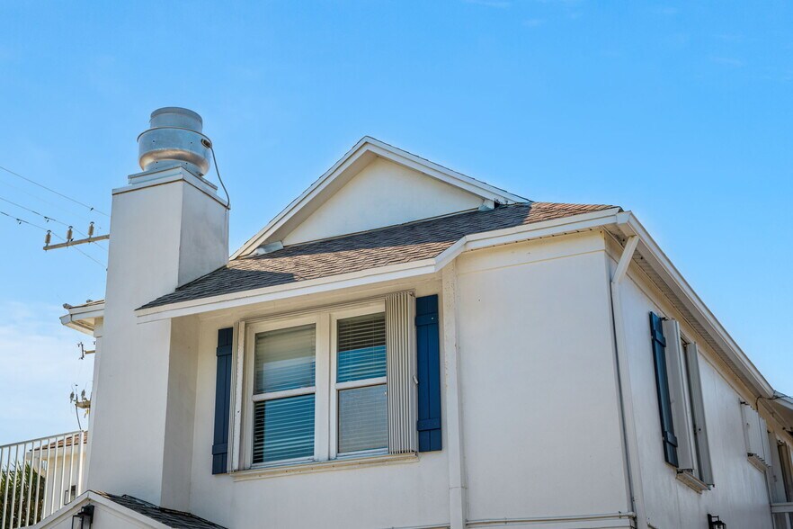 More Photos Of 9300 N A1A, Vero Beach Freestanding For Sale