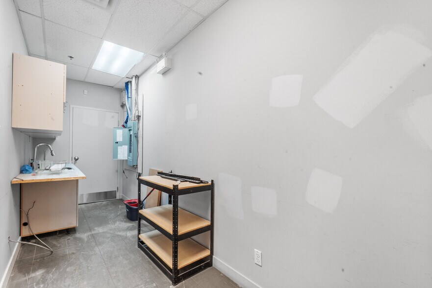 More Photos Of 7040 Rue Saint-Dominique, Montréal Apartments For Lease