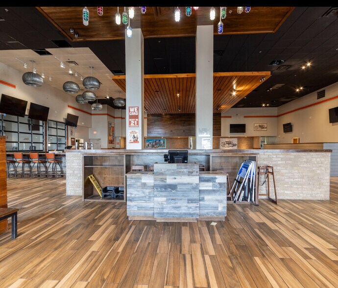 More Photos Of 6028 Heards Ln, Galveston Restaurant For Sale