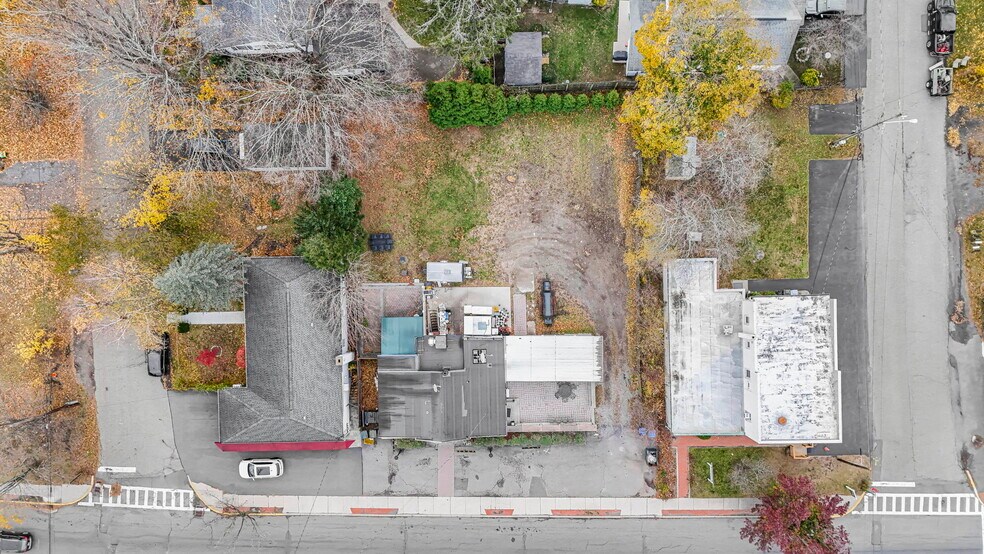 More Photos Of 112 Windermere Ave, Greenwood Lake Bar For Sale