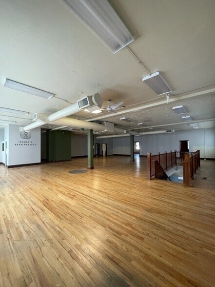 More Photos Of 3201 Curtis St, Denver Office For Sale
