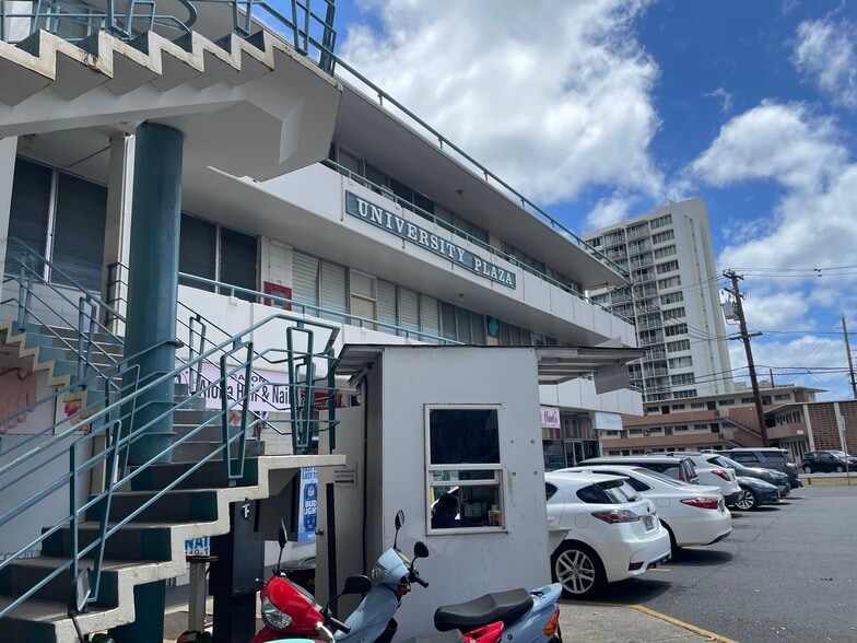 More Photos Of 931 University Ave, Honolulu General Retail For Sale