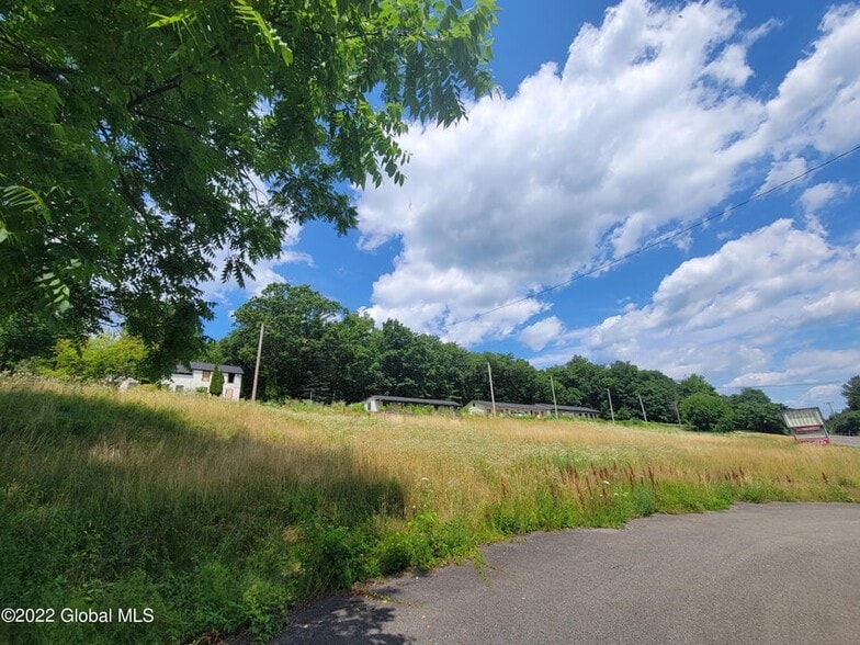 More Photos Of 9071 US Route 9W, Athens Hotel For Sale