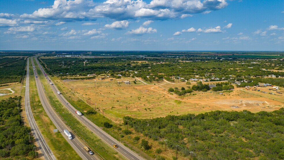 More Photos Of 175 County Road 1151, Pearsall Land For Sale