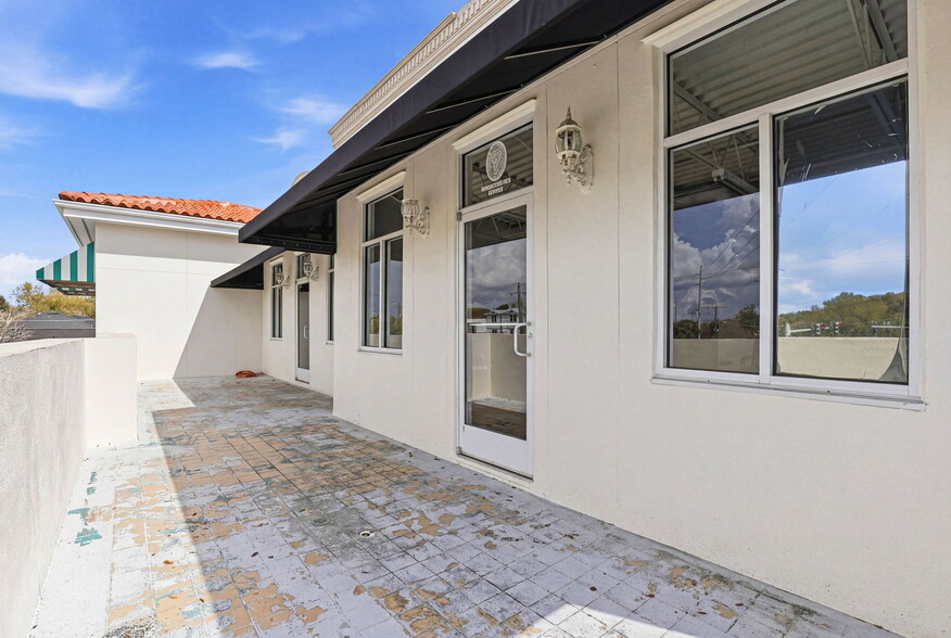 More Photos Of 6102 S Macdill Ave, Tampa Storefront For Lease