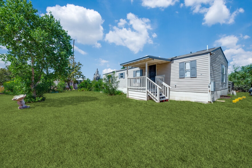 More Photos Of 8325 FM 327, Elmendorf Apartments For Sale