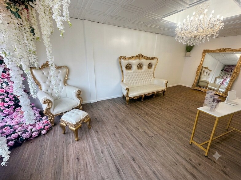 More Photos Of 1012-1016 Broadway, Woodmere Apartments For Lease