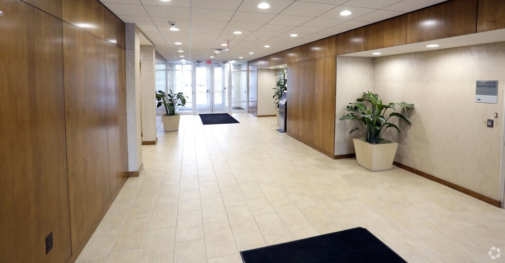 More Photos Of 501 Office Center Dr, Fort Washington Office For Lease