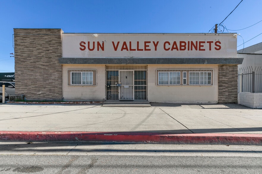 More Photos Of 7554 Clybourn Ave, Sun Valley Warehouse For Sale