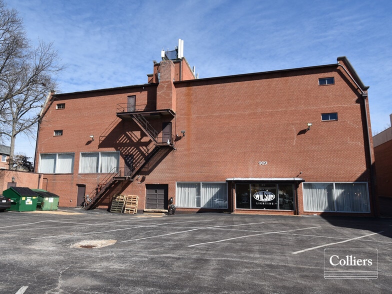 More Photos Of 909 S Brentwood Blvd, Clayton General Retail For Sale