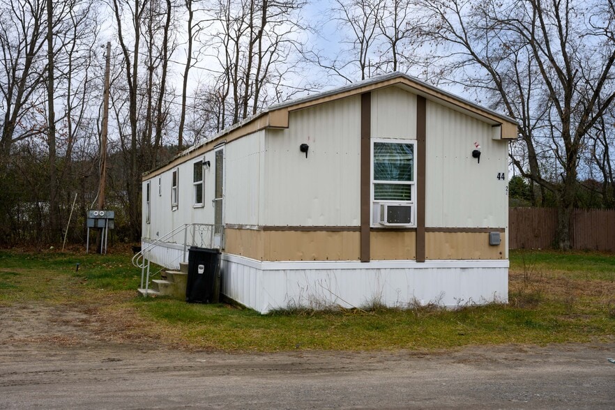 More Photos Of Keeseville NY 12944, Keeseville Manufactured Housing Mobile Home Park For Sale