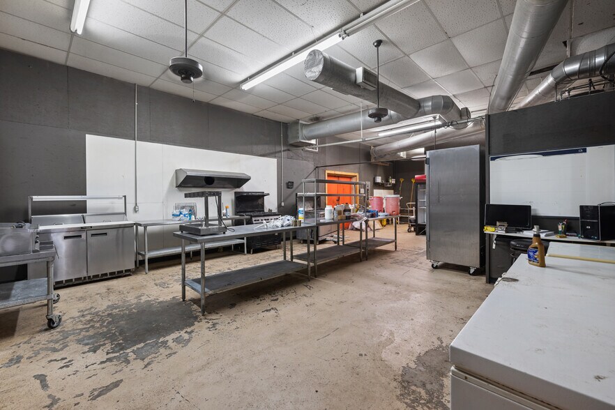 More Photos Of 6598 OK-98 Highway, Wright City Flex For Sale