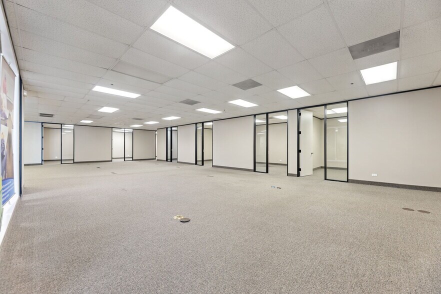More Photos Of 12920 Senlac Dr, Farmers Branch Research And Development For Lease